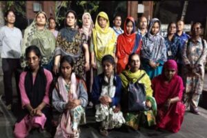 ভারতে পাচারের শিকার ১০ বাংলাদেশি নারী ট্রাভেল পারমিটে দেশে ফিরলেন