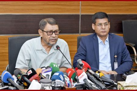 ক্যান্সার চিকিৎসায় যুক্ত হচ্ছে ১৭ নতুন রেডিওথেরাপি মেশিন – স্বাস্থ্যমন্ত্রী