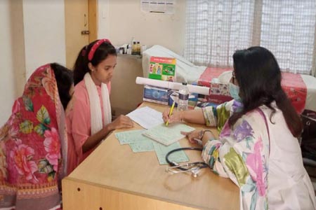 বিনামূল্যে স্বাস্থ্যসেবা ক্যাম্প