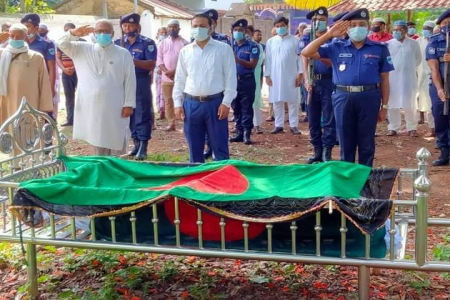 শার্শায় মুক্তিযোদ্ধা আম্বিয়া শফির জানাজা সম্পূর্ণ