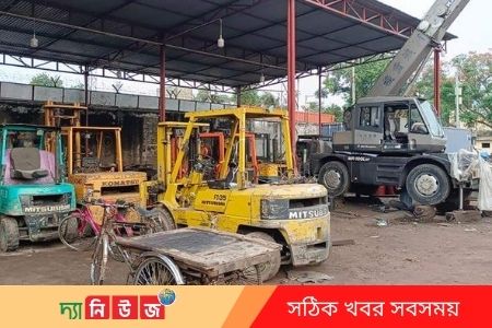 অনিদিষ্ট কালের জন্য পণ্য পরিবহন বন্ধের ঘোষণা