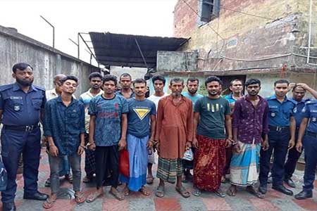 বেনাপোলে গ্রেফতারী পরোয়ানাভুক্ত ১৪ আসামী আটক 