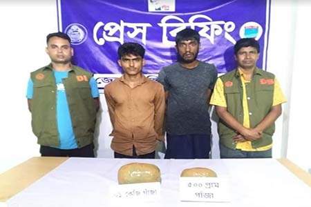 বেনাপোলে ডিবির অভিযানে গাঁজাসহ আটক-২