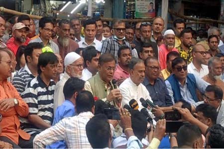 নিজের গায়ে আঘাত দেওয়া