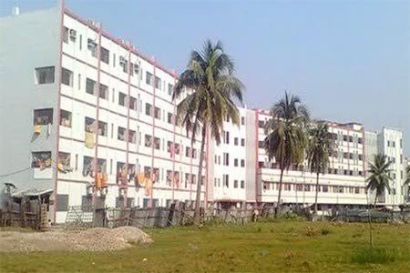 https://thenewse.com/wp-content/uploads/Barisal-Sher-e-Bangla-Medical-College.jpg