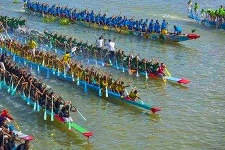 নৌপরিবহন মন্ত্রণালয়ের নৌকা বাইচ