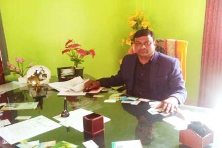 চেয়ারম্যান মুকুলকে জরিমানা