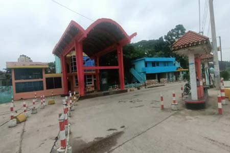 চেয়ারম্যানের সিএনজি স্টেশন বন্ধ
