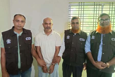 ঝিনাইদহের ব্যবসায়ী সুলতান হত্যা মামলার প্রধান আসামী চঞ্চল ১৩ বছর পর গ্রেফতার