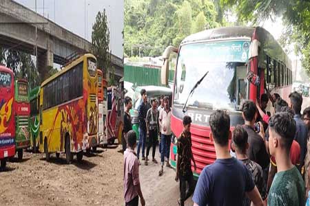 গাড়ি না চালানোর ঘোষণা