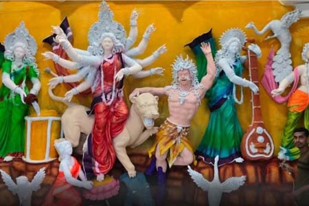 দুর্গোৎসবে প্রতিমা তৈরি শেষে
