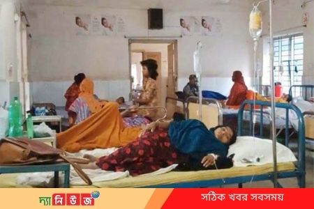 এসএসসি পরীক্ষার্থী মেয়ে ও মা আহত