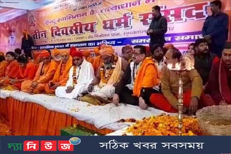 ভারতী হিন্দু মহিলাদের বেশি সন্তান জন্ম দেওয়ার নয়া নিদান দিয়েছেন সাধ্বী অন্নপূর্ণা