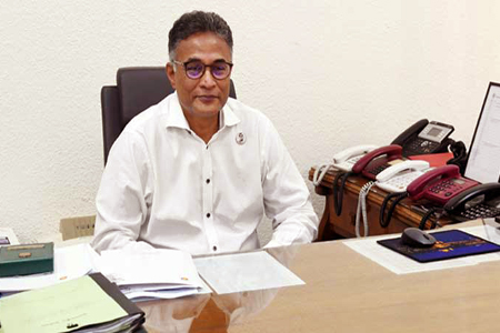 ঘরে থাকতেই ছুটি, উৎসবের জন্য নয় -মুখ্য সচিব