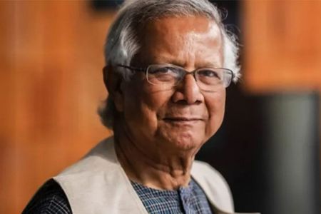 প্যারিসের উদ্দেশে ঢাকা ত্যাগ করেছেন ড. ইউনূস