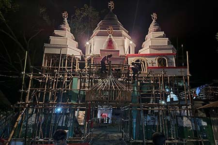 শেষ সময় প্রতিমা তৈরি