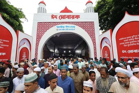 জাতীয় ঈদগাহে মুসল্লিদের ঢল
