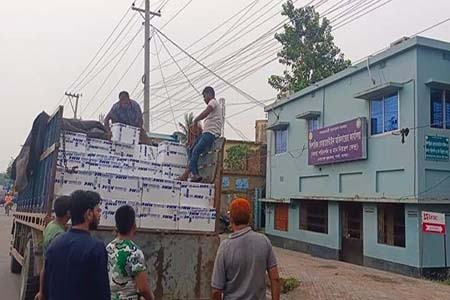 ইলিশের প্রথম চালান