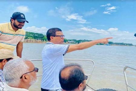 নদী ভাঙনরোধে নির্মাণ কাজে কোন প্রকার অনিয়ম ও দুর্নীতি সহ্য করা হবে না -এনামুল হক শামীম
