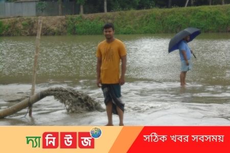 ভবন স্থাপনের পুকুর ভরাট এর কাজ শুরু