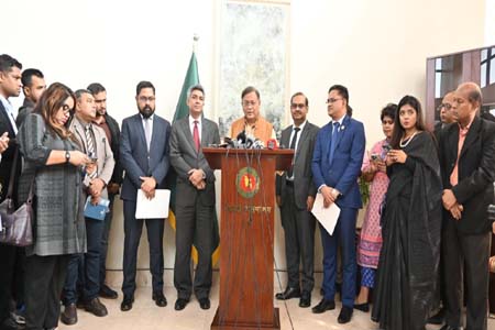 যুক্তরাষ্ট্রের সাথে সম্পর্ক