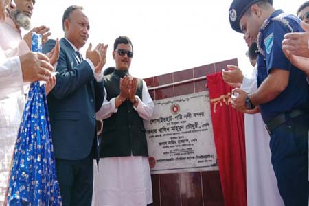 সারা দেশে অভাবনীয় উন্নয়ন