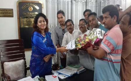 ফুলেল শুভেচ্ছা