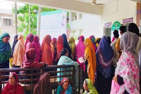 নাটোরে ৫ বছর যাবৎ ডেপুটেশনে ফার্মাসিস্ট – চরম ভোগান্তিতে রোগীরা