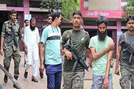 পশ্চিমবঙ্গে সন্দেহভাজন হামিদ মন্ডলকে গ্রেপ্তার