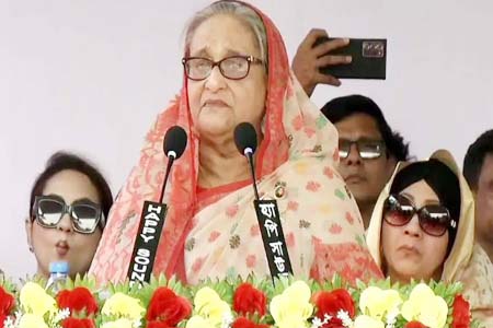 টুঙ্গিপাড়ার শেখ মুজিবুর রহমান সরকারি কলেজ মাঠে নির্বাচনী জনসভা