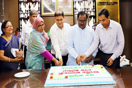 শেখ হাসিনা আছে বলে আমরা ভাগ্যবান -খাদ্যমন্ত্রী