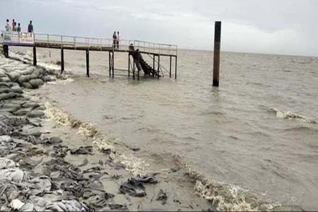 দেশের নৌ যোগাযোগ বন্ধ