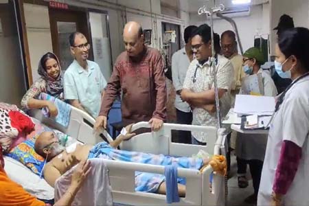 এই ঈদ ছুটিতে স্বাস্থ্য সেবার কোন ব্যত্যয় ঘটবেনা -স্বাস্থ্যমন্ত্রী