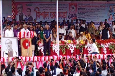 আ’লীগ সরকারের নানামুখী পদক্ষেপে বিশ্বের দরবারে প্রশংসিত হয়েছে দেশ -স্বরাষ্ট্রমন্ত্রী