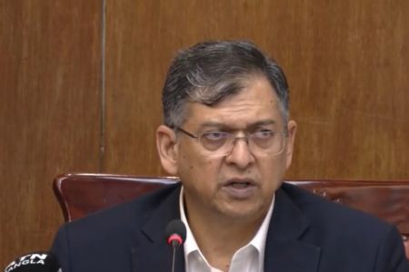 পাসপোর্টে আবারও ফিরছে ‘একসেপ্ট ইসরাইল’ – স্বরাষ্ট্রমন্ত্রী