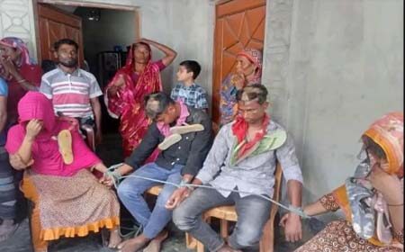 প্রবাসীর স্ত্রীর সাথে পরকীয়া