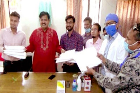 করোনা ভাইরাস প্রতিরোধে গুরুত্বপূর্ণ ভূমিকা চিকিৎসকের -ইসরাফিল আলম এমপি