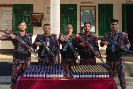 যশোর সীমান্তে বিজিবির অভিযানে মাদকদ্রব্য উদ্ধার