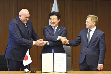 অস্ত্রের বাজারে জাপান