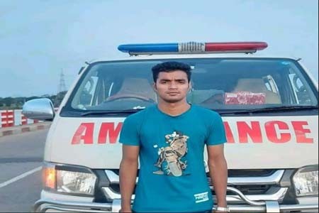 বাঘারপাড়ায় মোটরসাইকেল দুর্ঘটনা