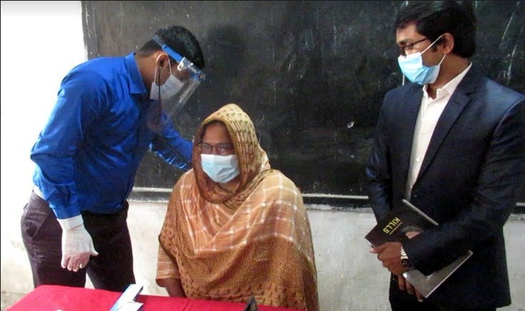 বঙ্গবন্ধুর জন্মশতবার্ষিকী উপলক্ষে ঝিনাইদহে ফ্রি মেডিকেল ক্যাম্প