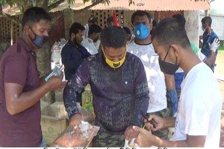 ঝিনাইদহে ইউনিয়ন পর্যায়ে টিসিবির পণ্য বিক্রি শুরু
