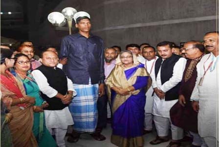 এশিয়ার দীর্ঘ মানব জিন্নাত আলী আর নেই