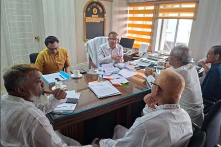 অর্থনীতি সমৃদ্ধ করতে কাজ