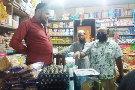 কালকিনিতে নিত্য প্রয়োজনীয় দ্রব্য অতিরিক্ত মুল্যে বিক্রির দায়ে জরিমানা