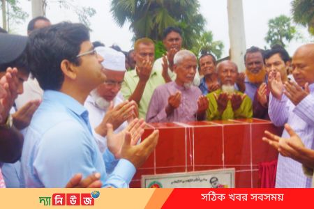 ধামইরহাটে দুটি গ্রামীন রাস্তার উন্নয়ন কাজের উদ্বোধন করলেন এম.পি শহীদুজ্জামান