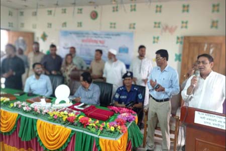 শিক্ষকদের সাথে এমপির মতবিনিময়