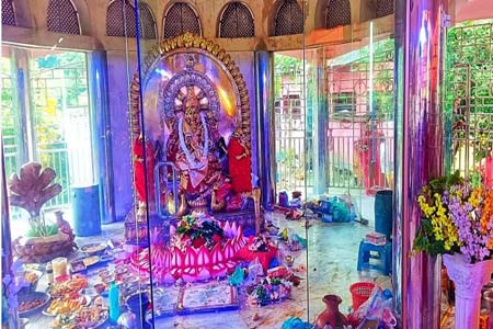 আগৈলঝাড়ায় ৫শ ৩৩ বছরের পুরোনো বিজয় গুপ্তের মনসা মন্দিরে বাৎসরিক পুজা অনুষ্ঠিত