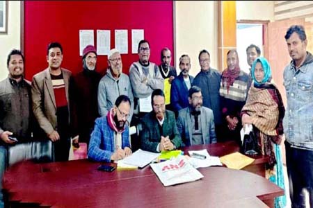 মেহেরপুর প্রেসক্লাবের দ্বিবার্ষিক নির্বাচনে ১৬ প্রার্থীর মনোনয়নপত্র উত্তোলন