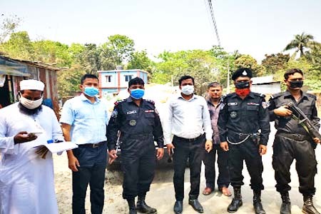 ফরিদপুর পরিবেশ অধিদপ্তরের নিষিদ্ধ পলিথীনের উপরে মোবাইল কোট পরিচালিত